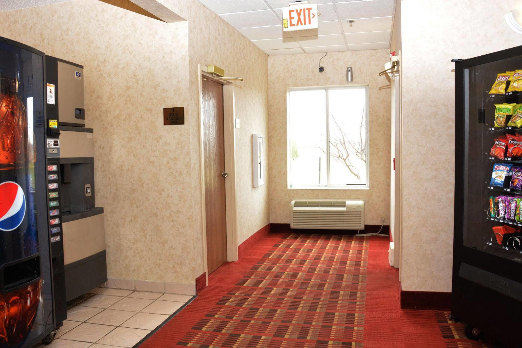 Hotel Super 8 By Wyndham Corydon Exterior foto